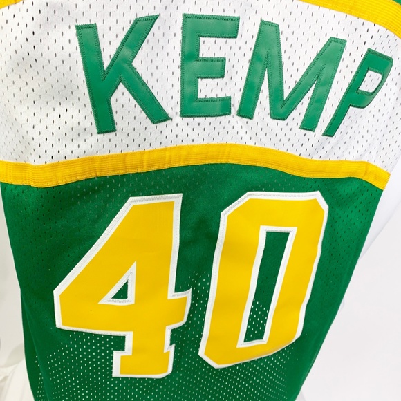 NBA Mitchell & Ness Shawn Kemp Jersey L - Picture 6 of 7